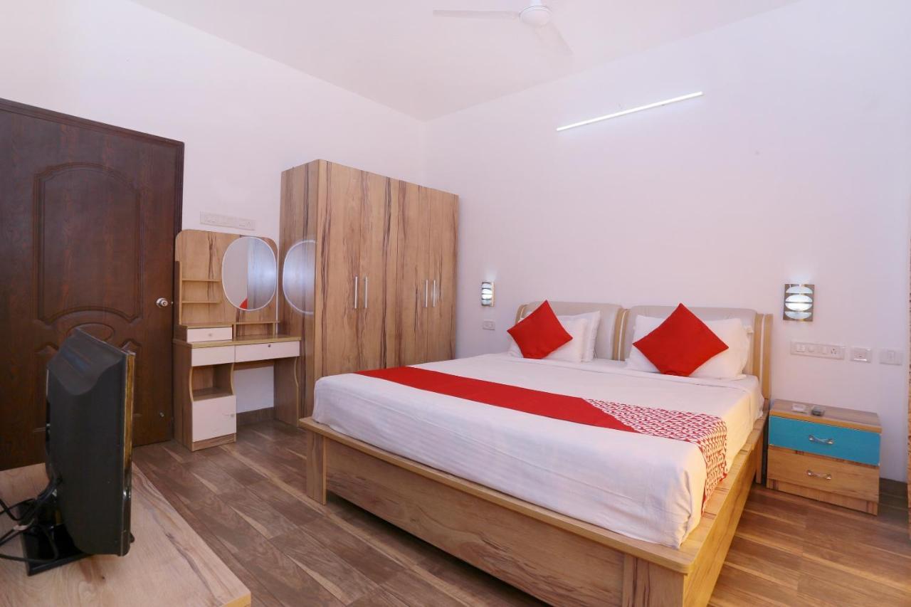 Oyo 24200 Bahri Beautiful Country Hotell Ayyampālaiyam Eksteriør bilde