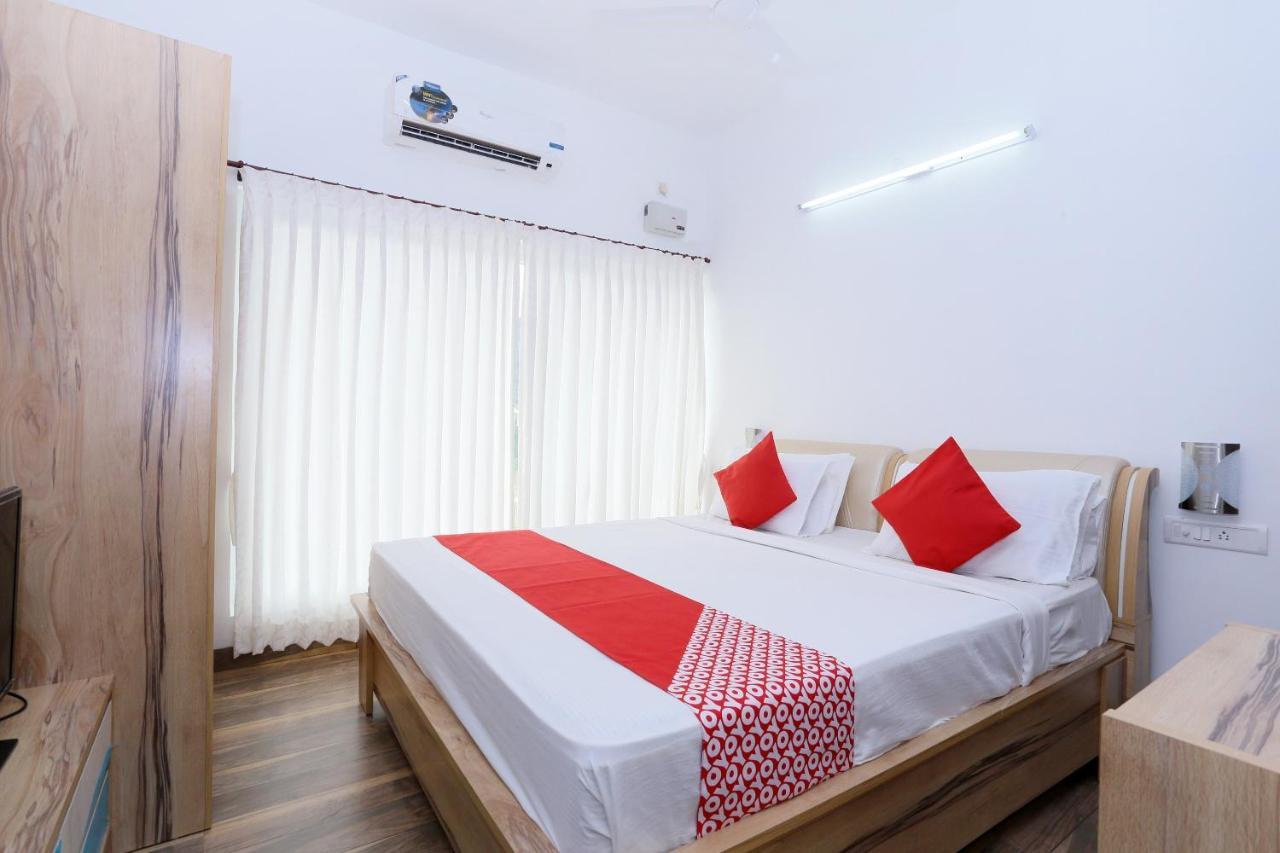 Oyo 24200 Bahri Beautiful Country Hotell Ayyampālaiyam Eksteriør bilde