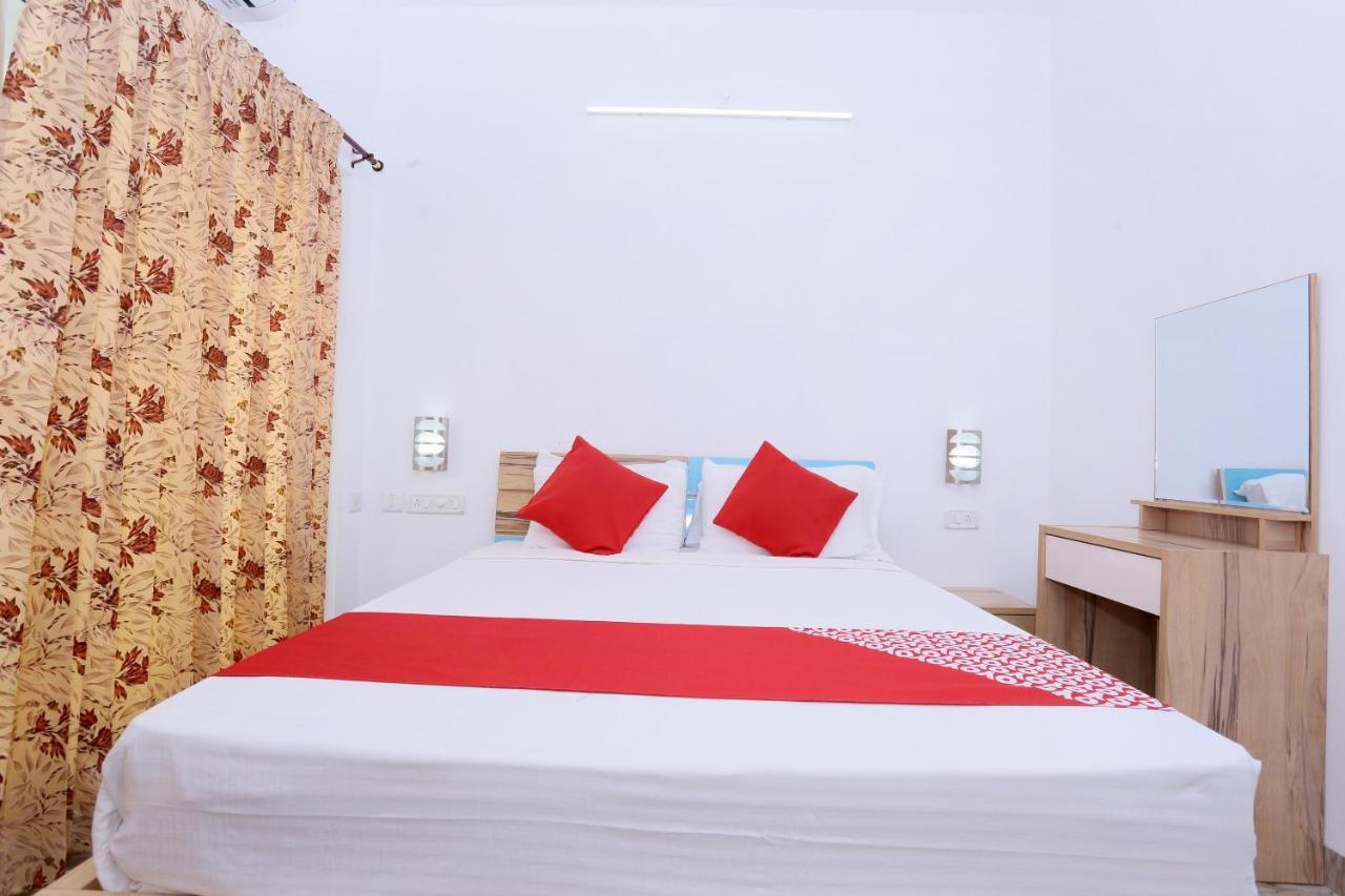 Oyo 24200 Bahri Beautiful Country Hotell Ayyampālaiyam Eksteriør bilde